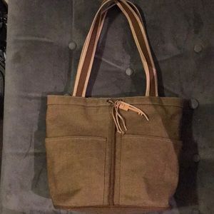 Fossil tote